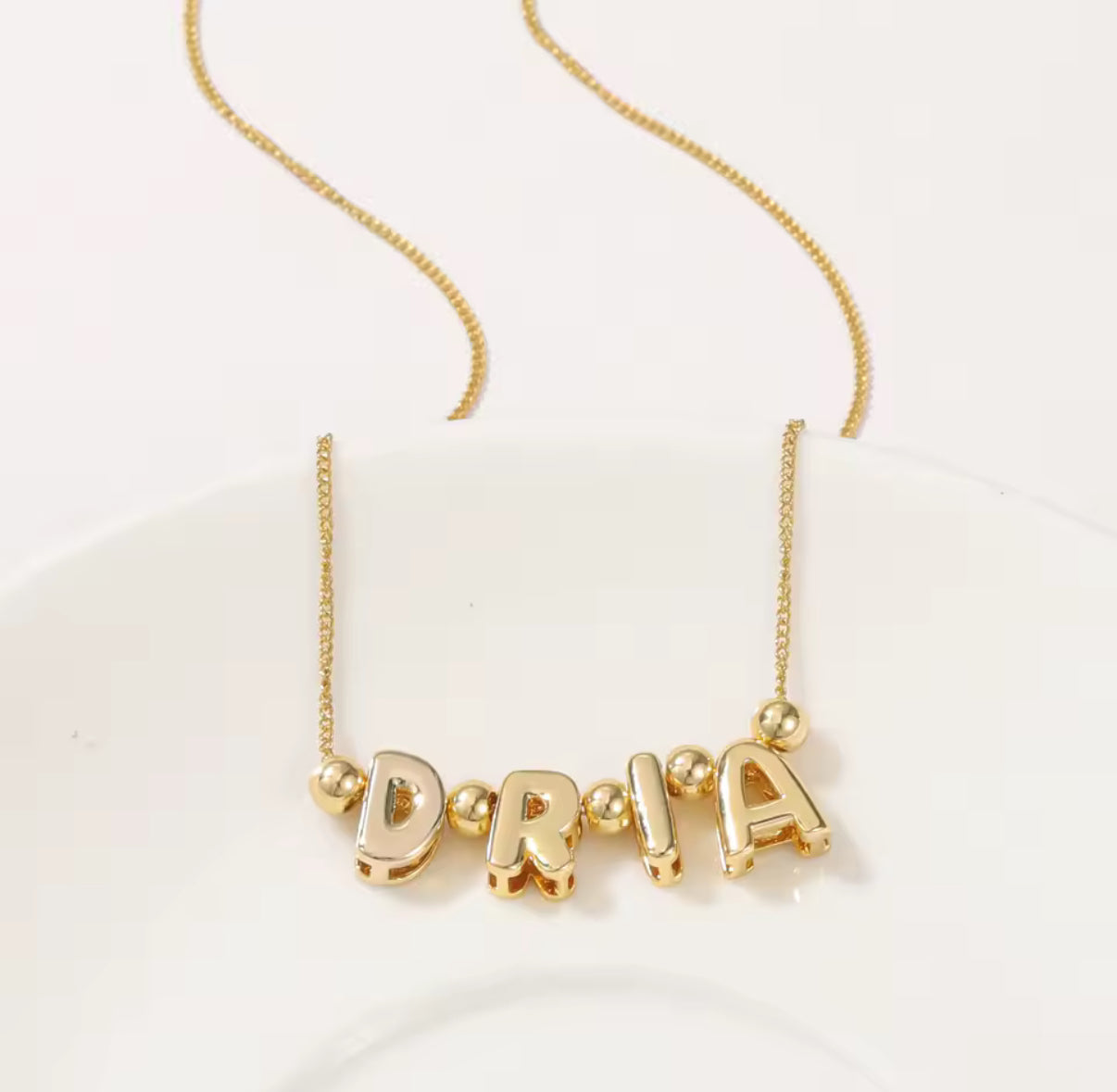 Parted Bubble Letter Namenskette